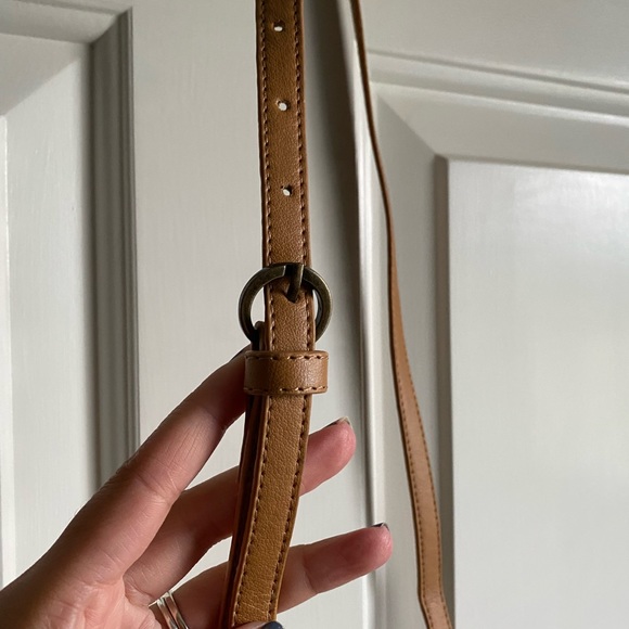 BRAND NEW universal thread crossbody bag - Picture 3 of 4